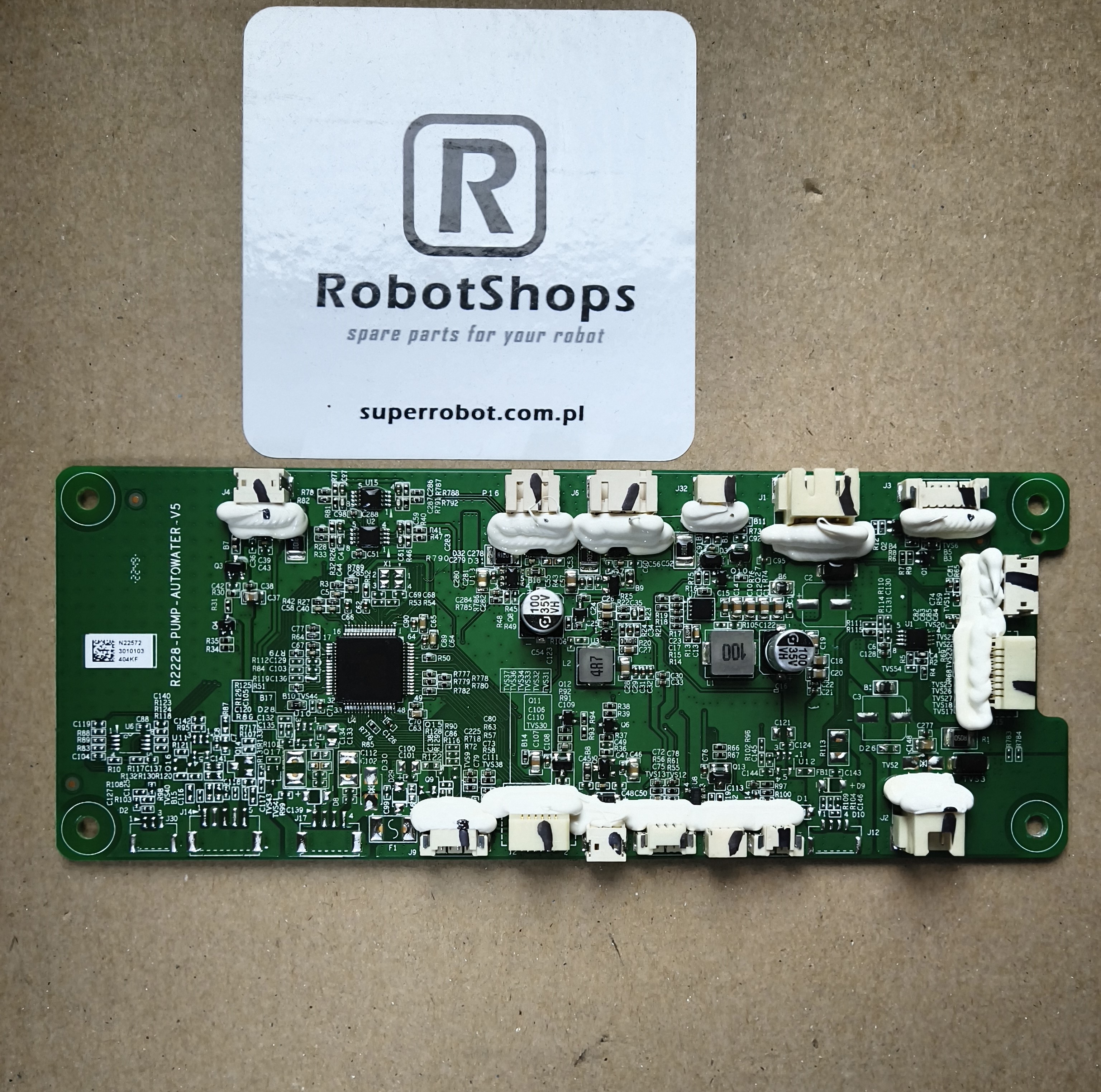 pol_po_Robot-odkurzacz-Dreame-L10S-Ultra-Plyta-glowna-stacji-R2228-PUMP-AUTOWATER-V5-10502_2.jpg