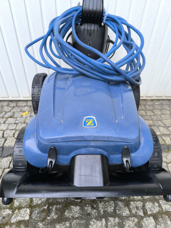 Robot odkurzacz basenowy Dolphin S100
