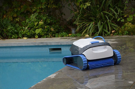 Dolphin S100 Residential Pool Cleaning Robots