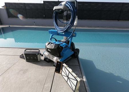 Dolphin F60 pool cleaner robot IOT technology total cleaning - 3 lata gwarancji w Polsce