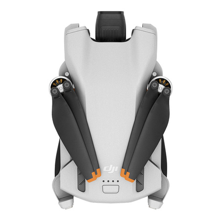 Dron DJI Mini 3 z aparaturą RC-N1