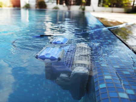 OUTLET: Robot odkurzacz basenowy Dolphin Supreme M500 - Gwarancja 2 lata